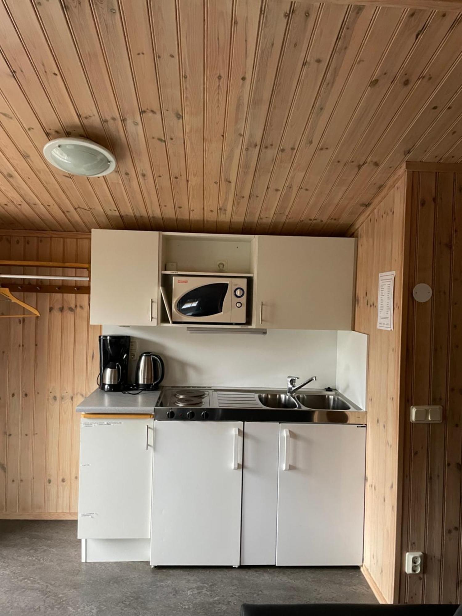 Skara Stads-Camping & Stugby Esterno foto