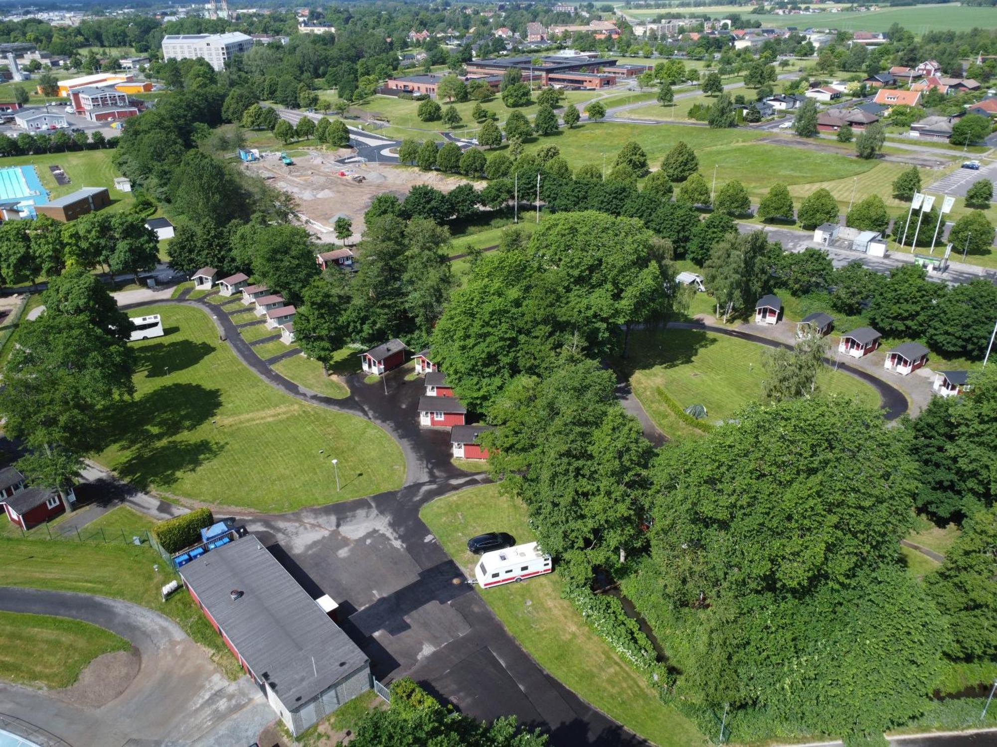 Skara Stads-Camping & Stugby Esterno foto